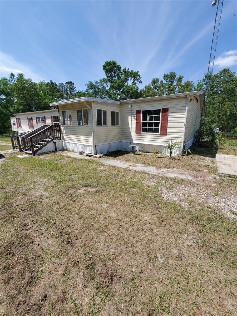 16193 24th St Property Photo