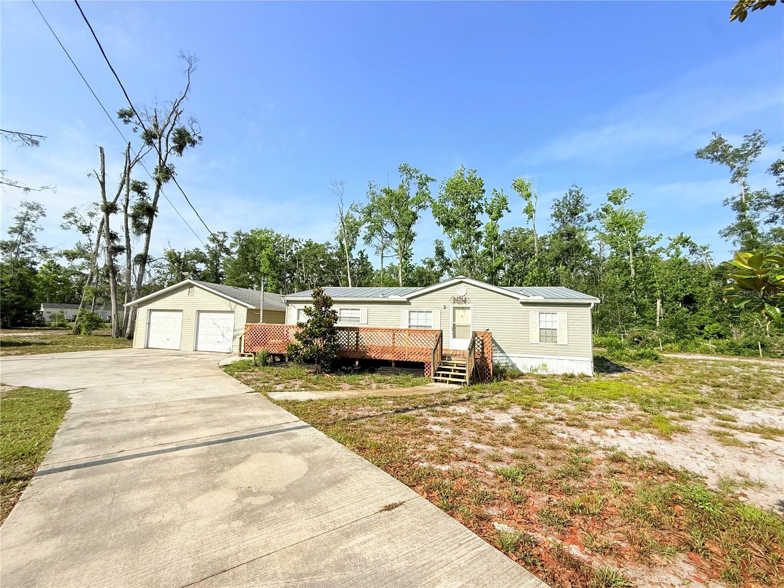 365 Ne 280th Ave Property Photo 1
