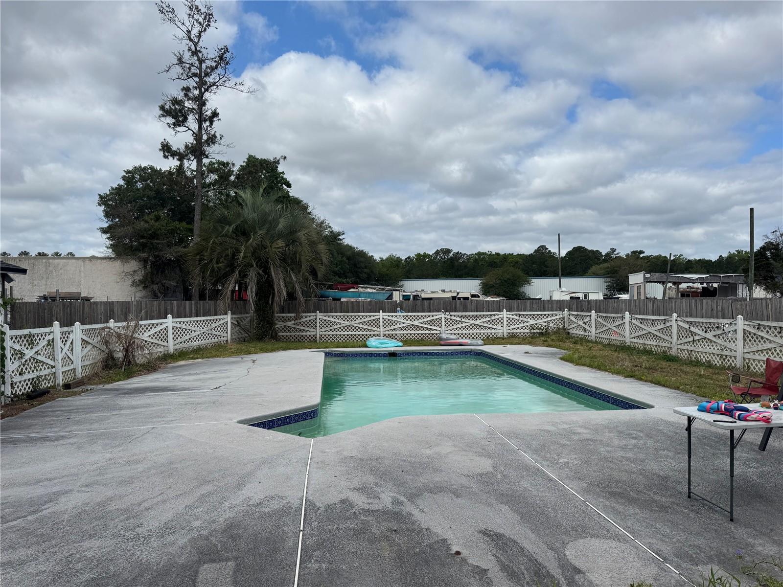 5515/5517 Shad Rd Property Photo 13