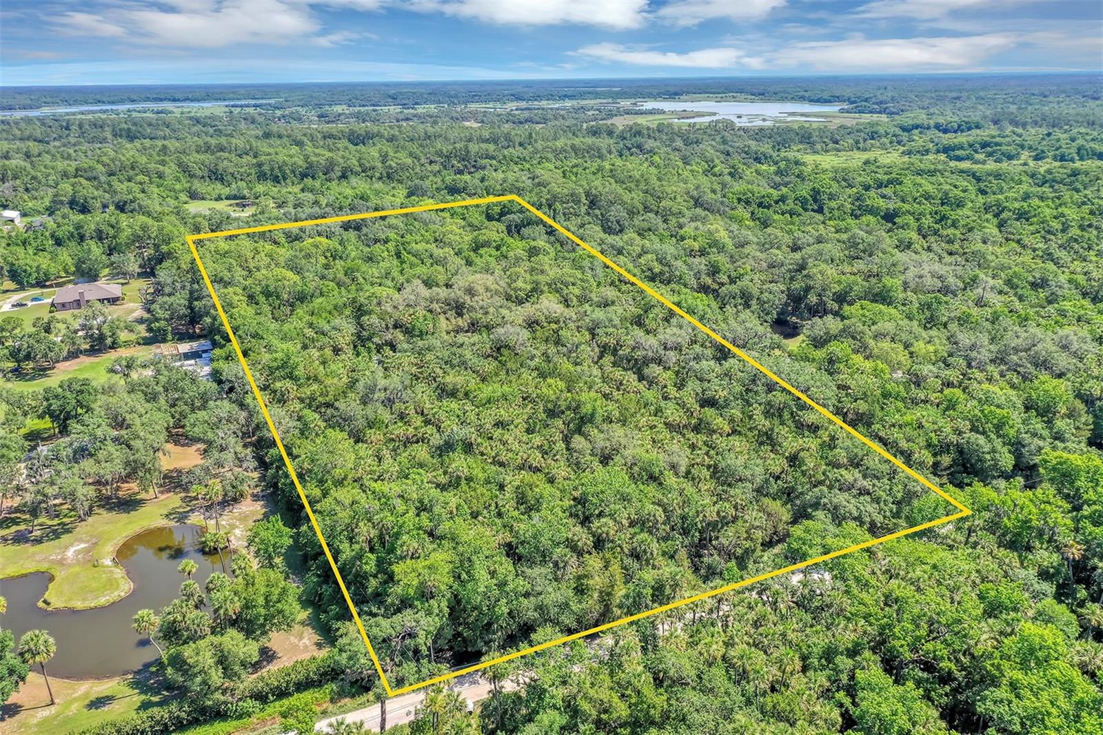 2024 Retreat Rd Property Photo 1