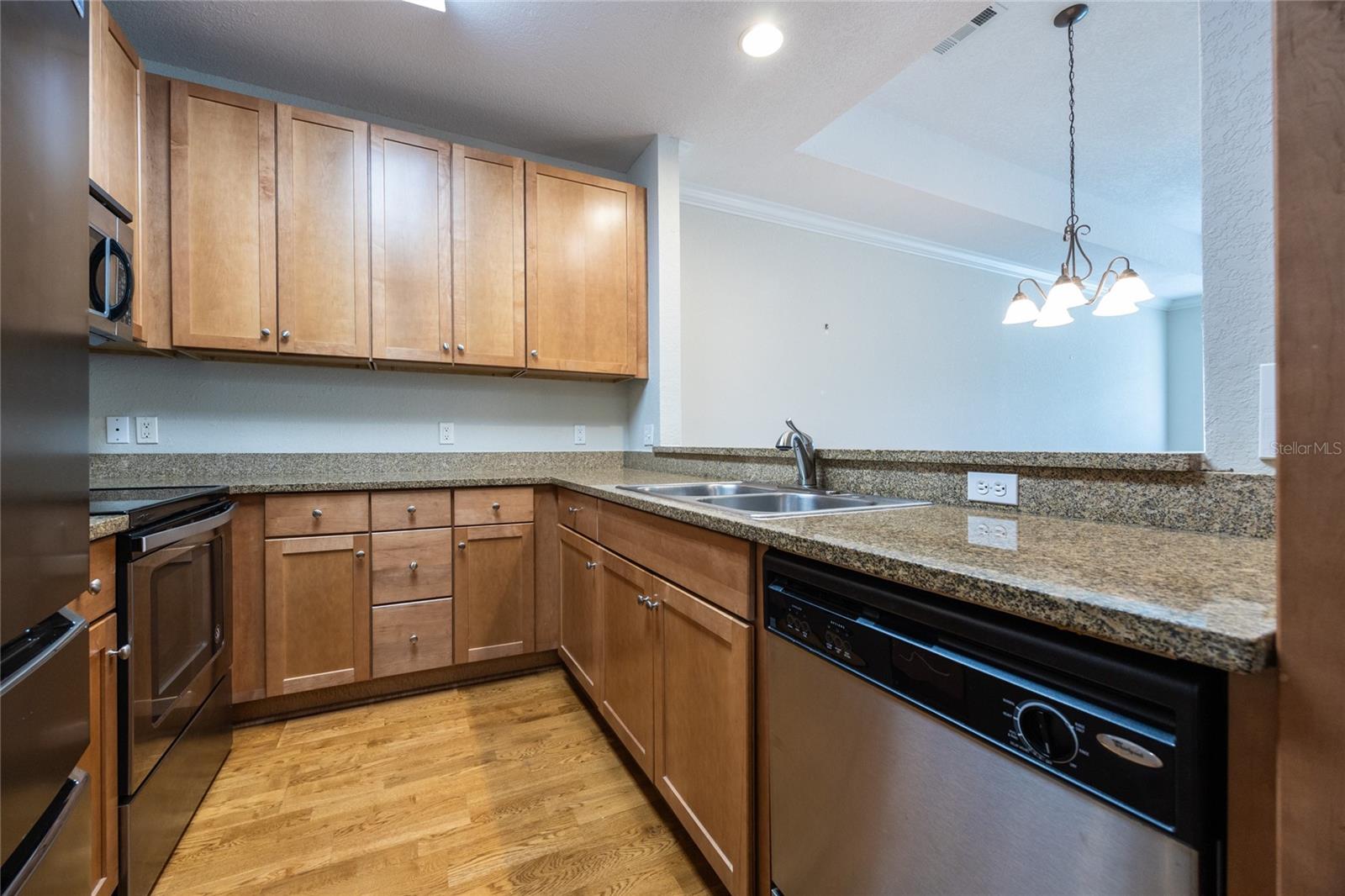 4715 Sw 91st Dr #302 Property Photo 15