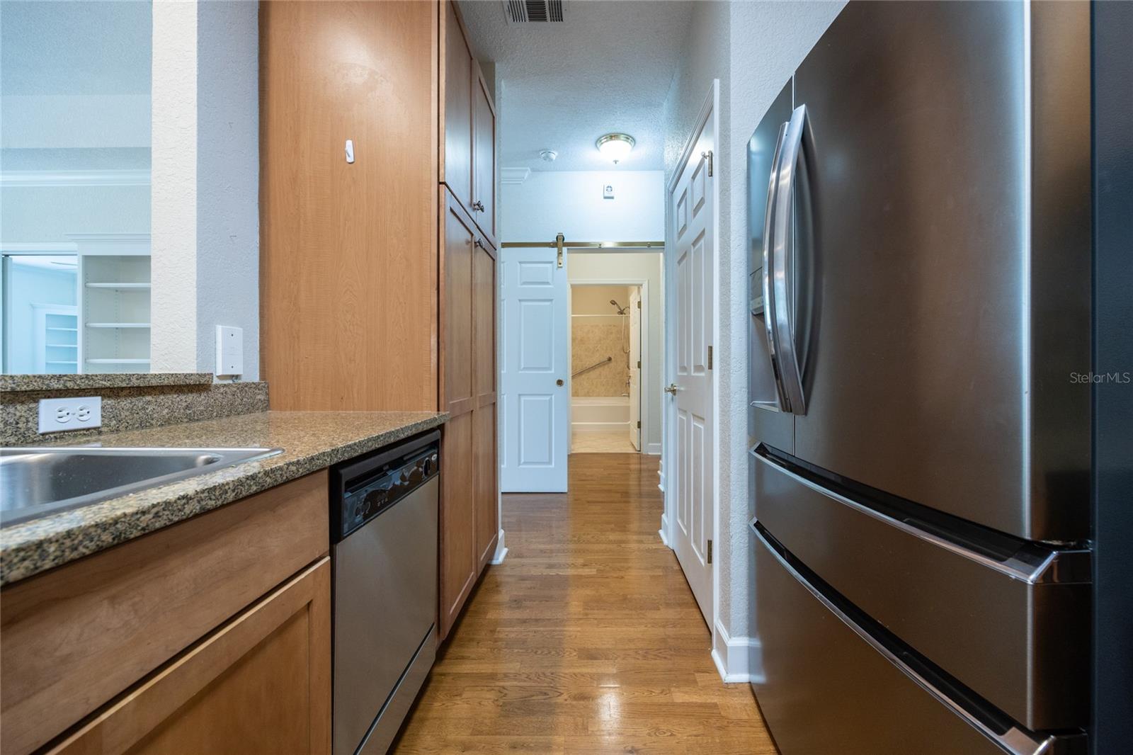 4715 Sw 91st Dr #302 Property Photo 16