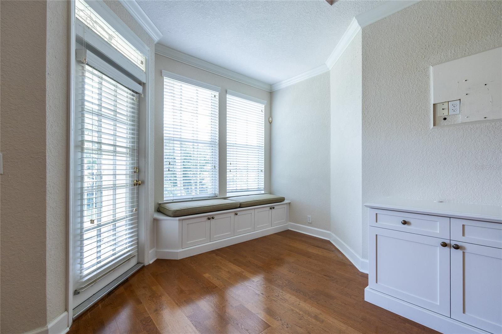 4715 Sw 91st Dr #302 Property Photo 29