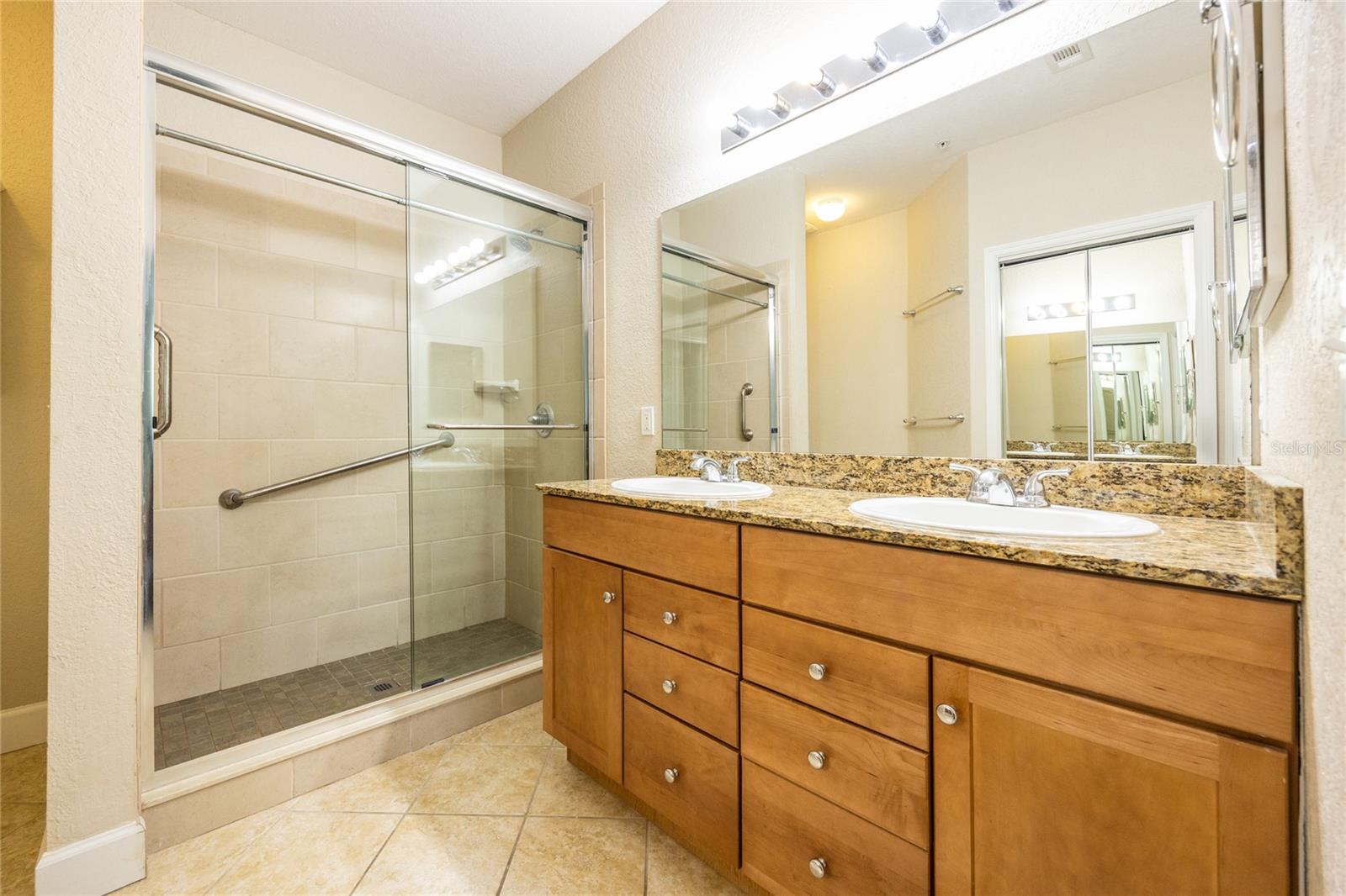 4715 Sw 91st Dr #302 Property Photo 43