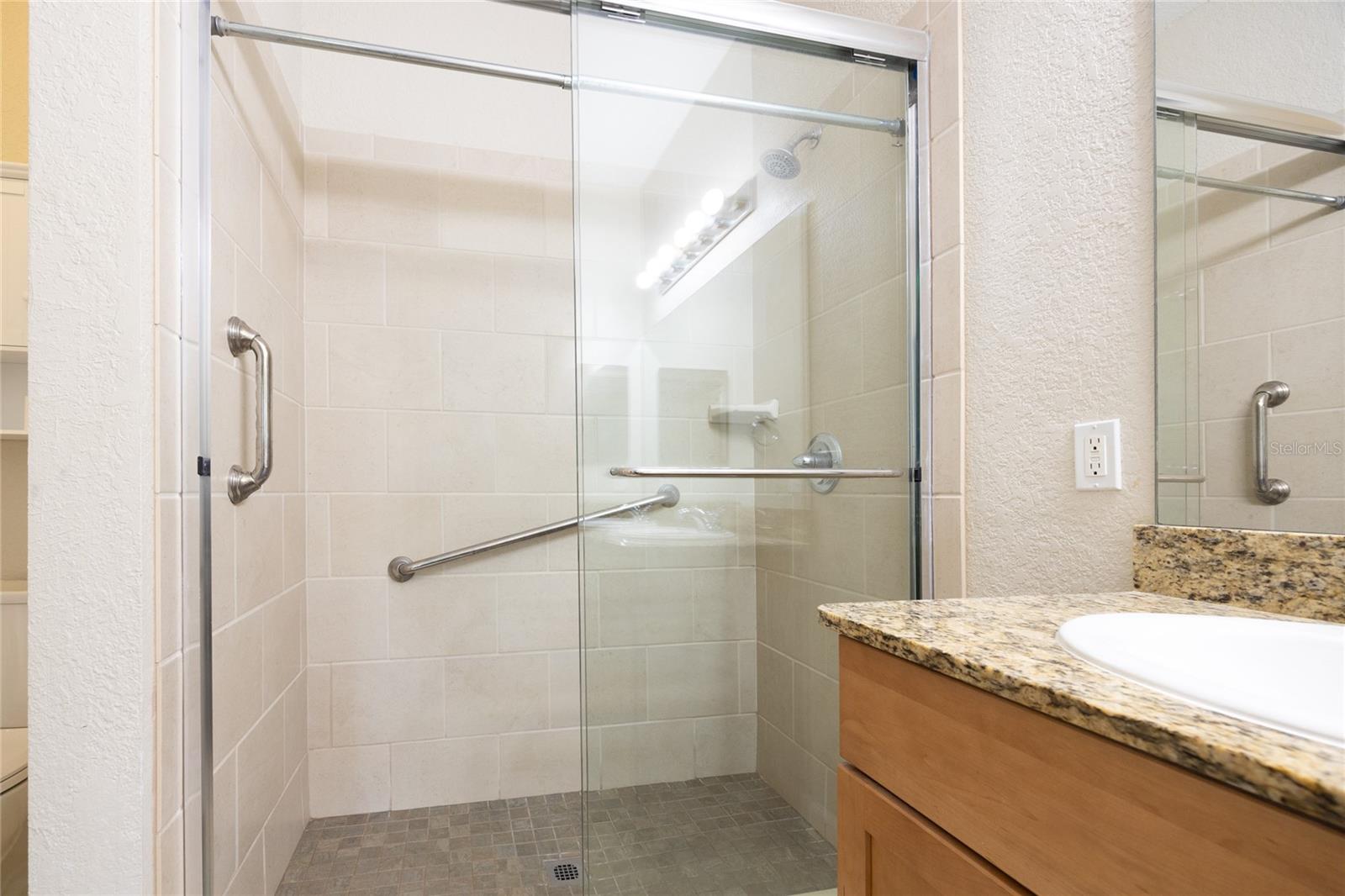 4715 Sw 91st Dr #302 Property Photo 44