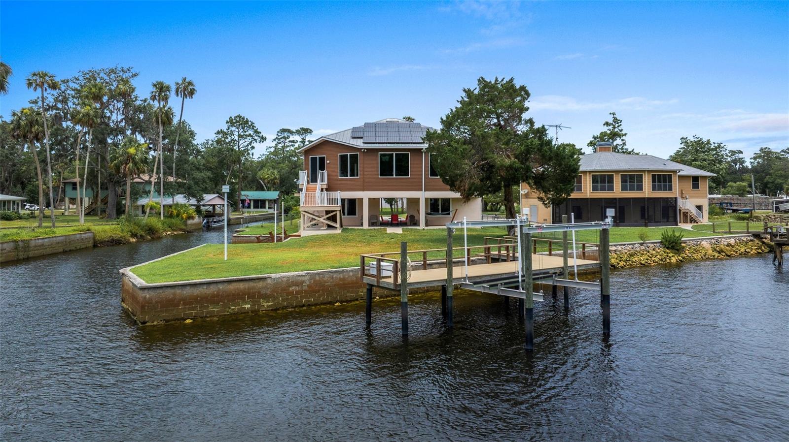 7 Oak Dr Property Photo 1
