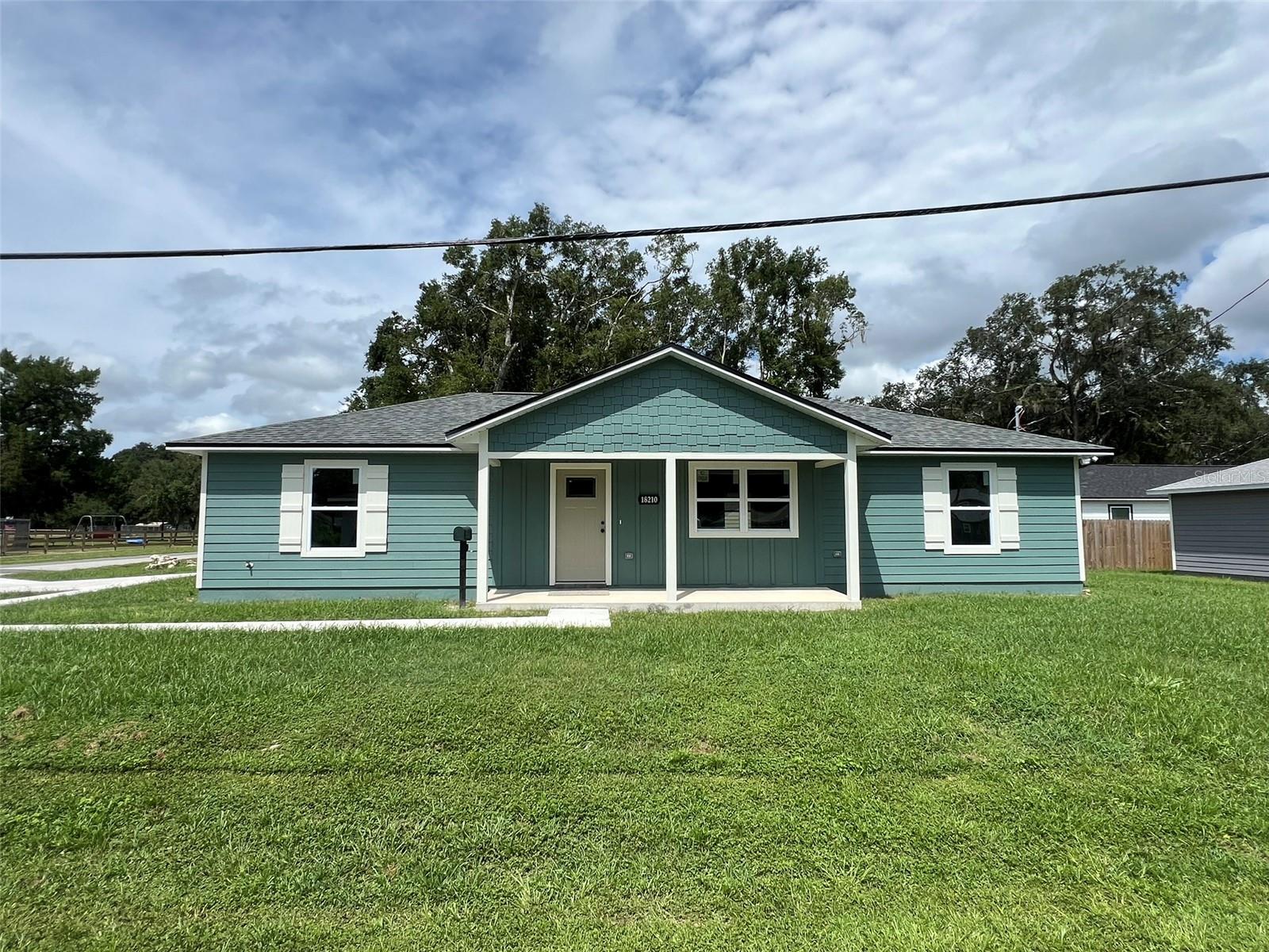 18210 Douglass St Property Photo 1