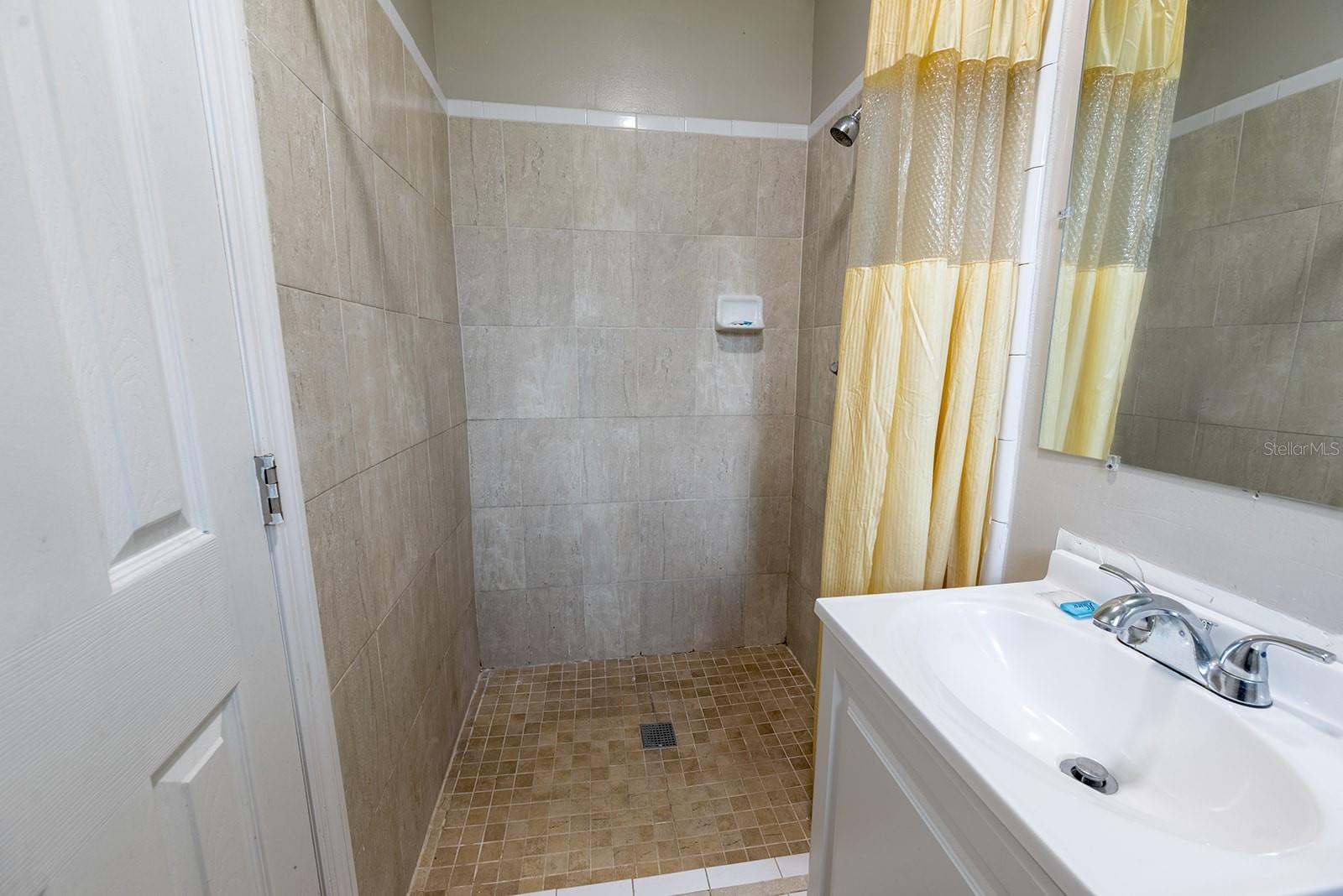 1757 N Temple Ave Property Photo 16