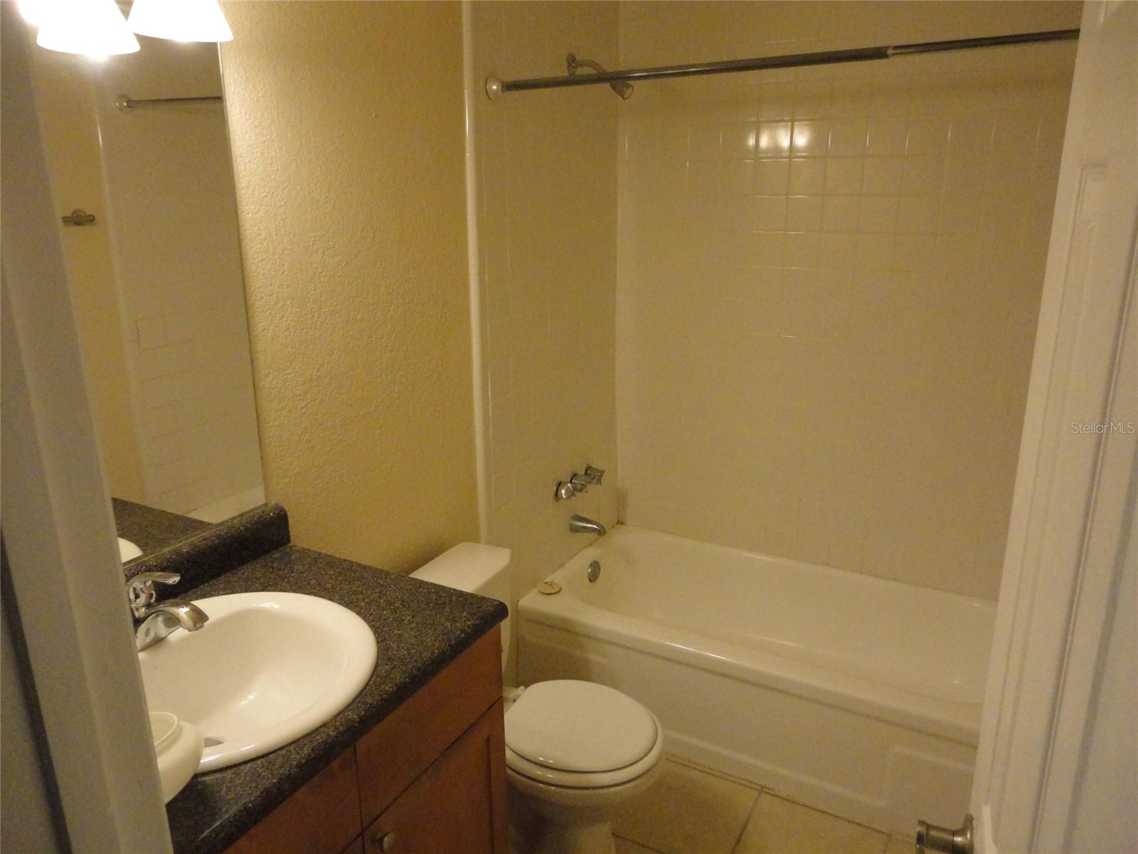 1810 Nw 23rd Blvd #207 Property Photo 8