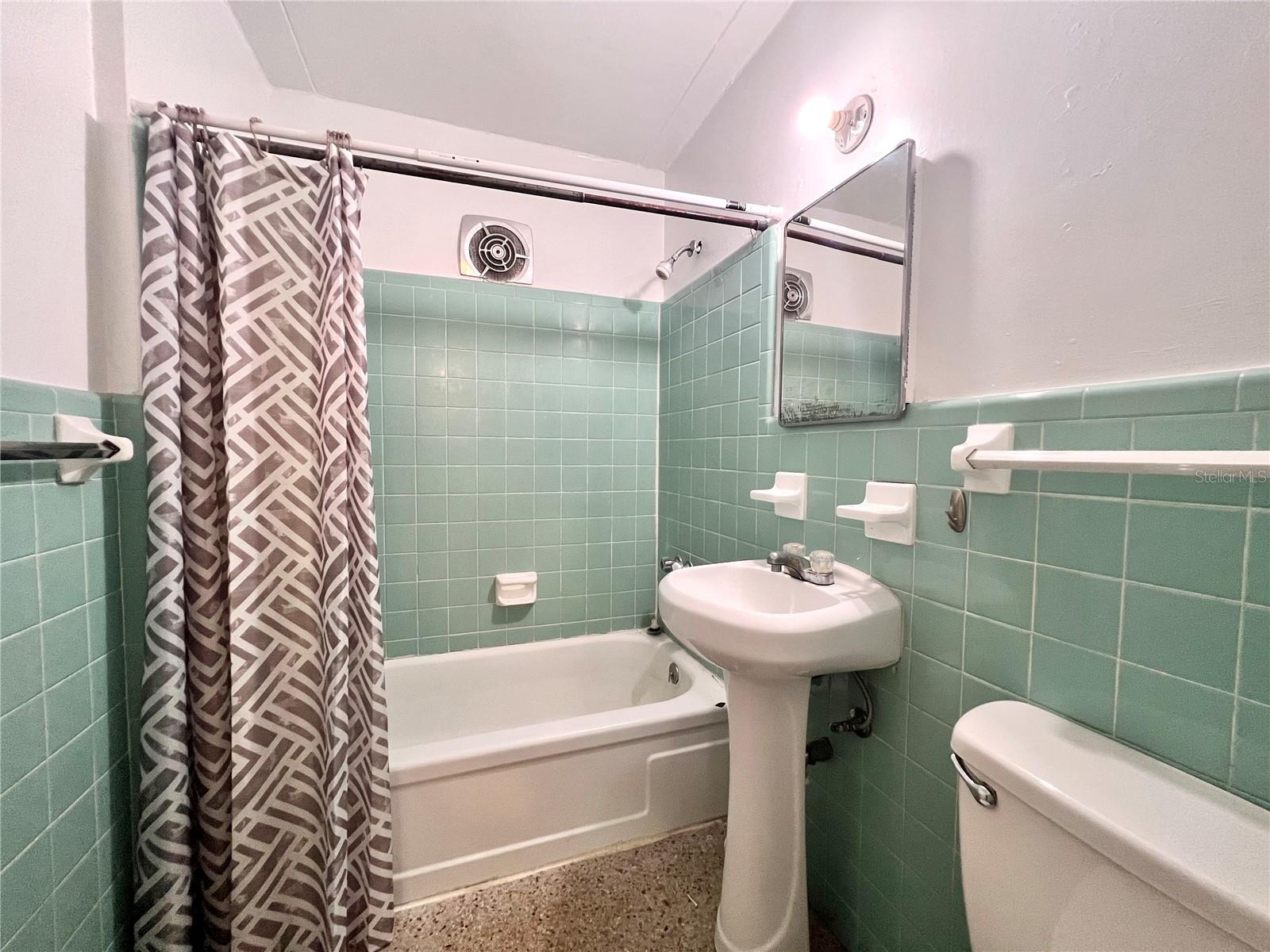1303 Nw 6th St #4 Property Photo 12