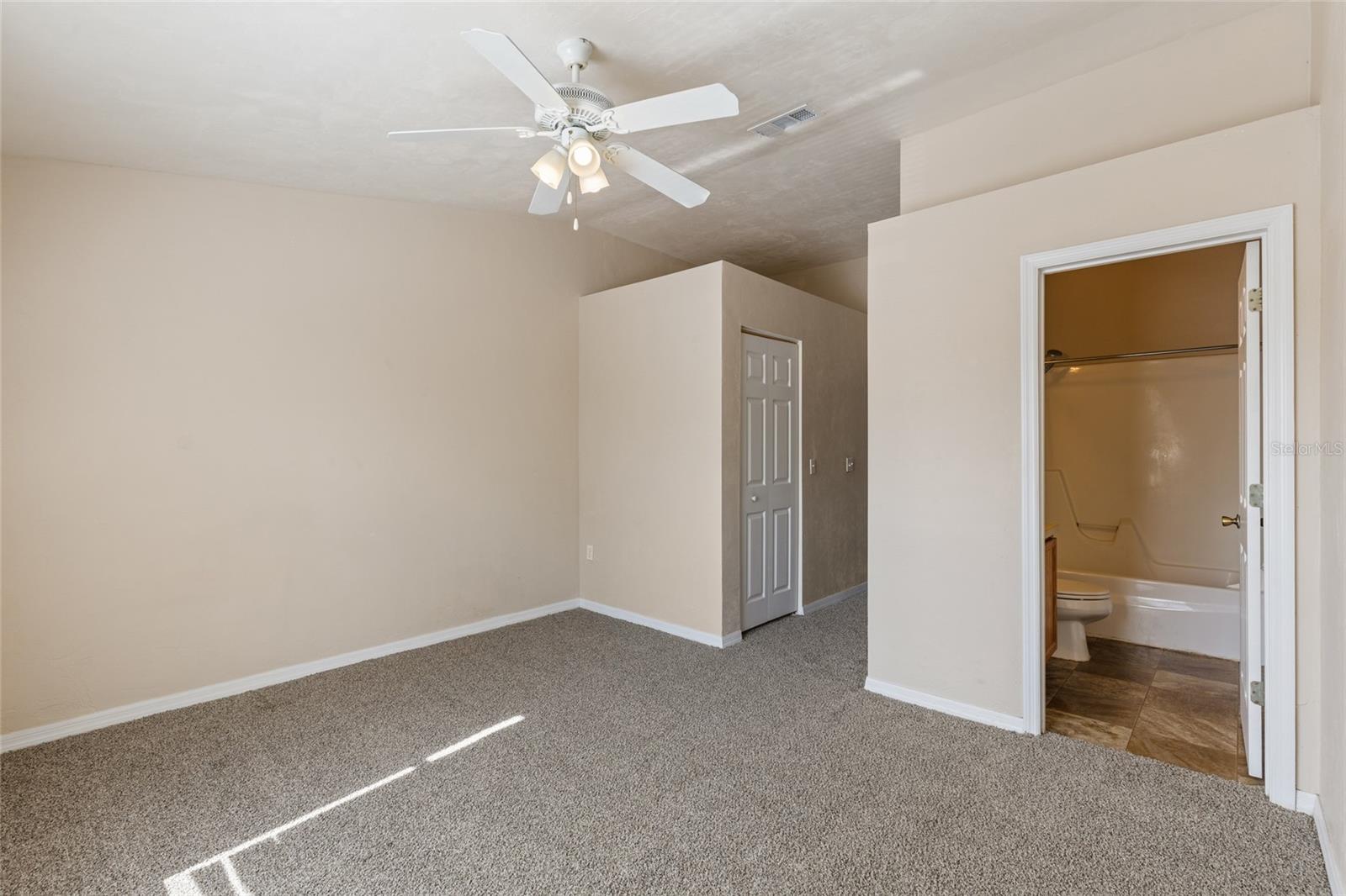 3901 Sw 20th Ave #806 Property Photo 14