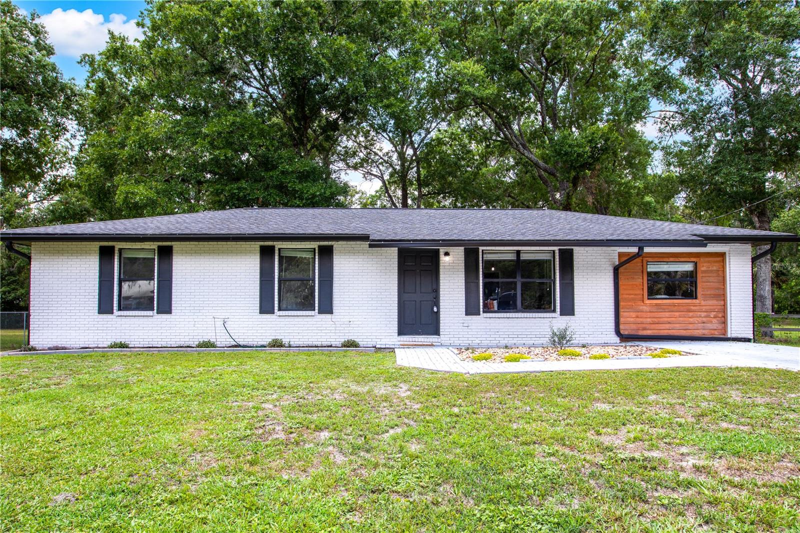 821 Parkwood Pl Property Photo 1