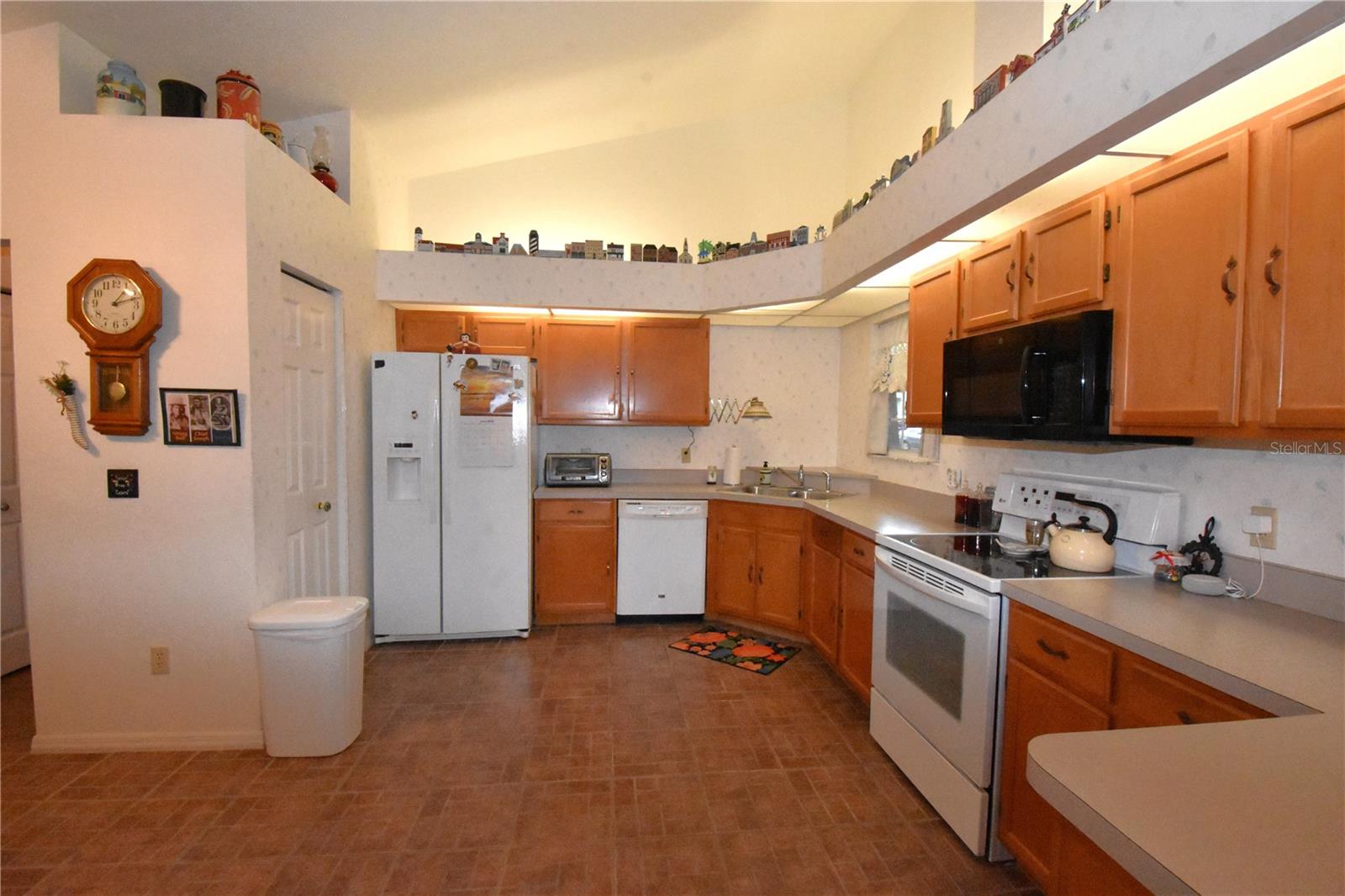 12314 Nw 8th Pl Property Photo 13