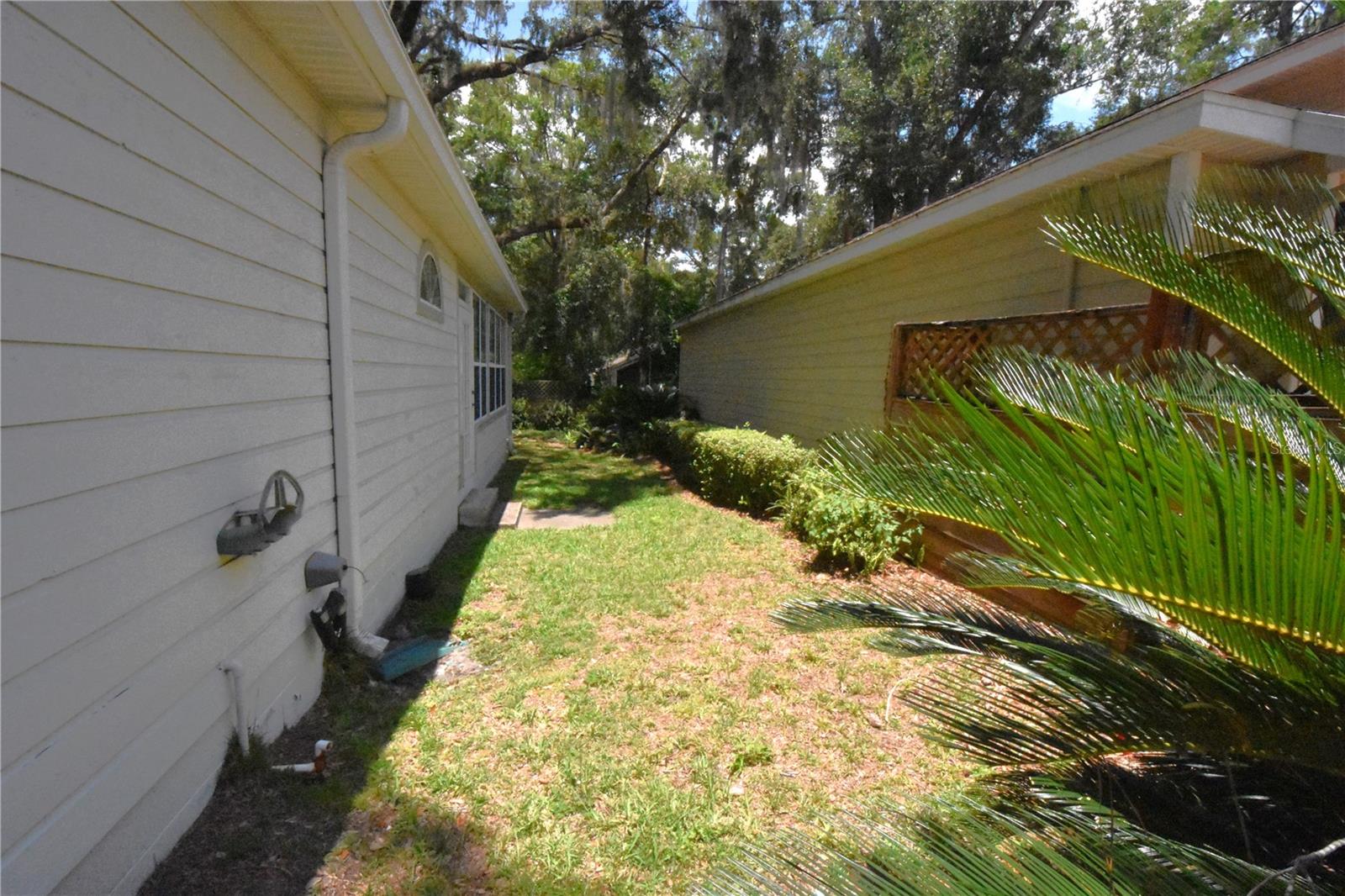 12314 Nw 8th Pl Property Photo 39