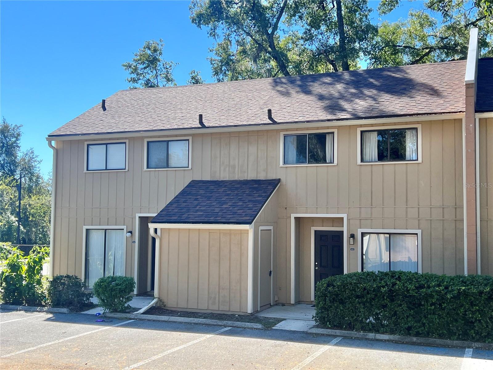 507 NW 39TH RD #312 Property Photo 1