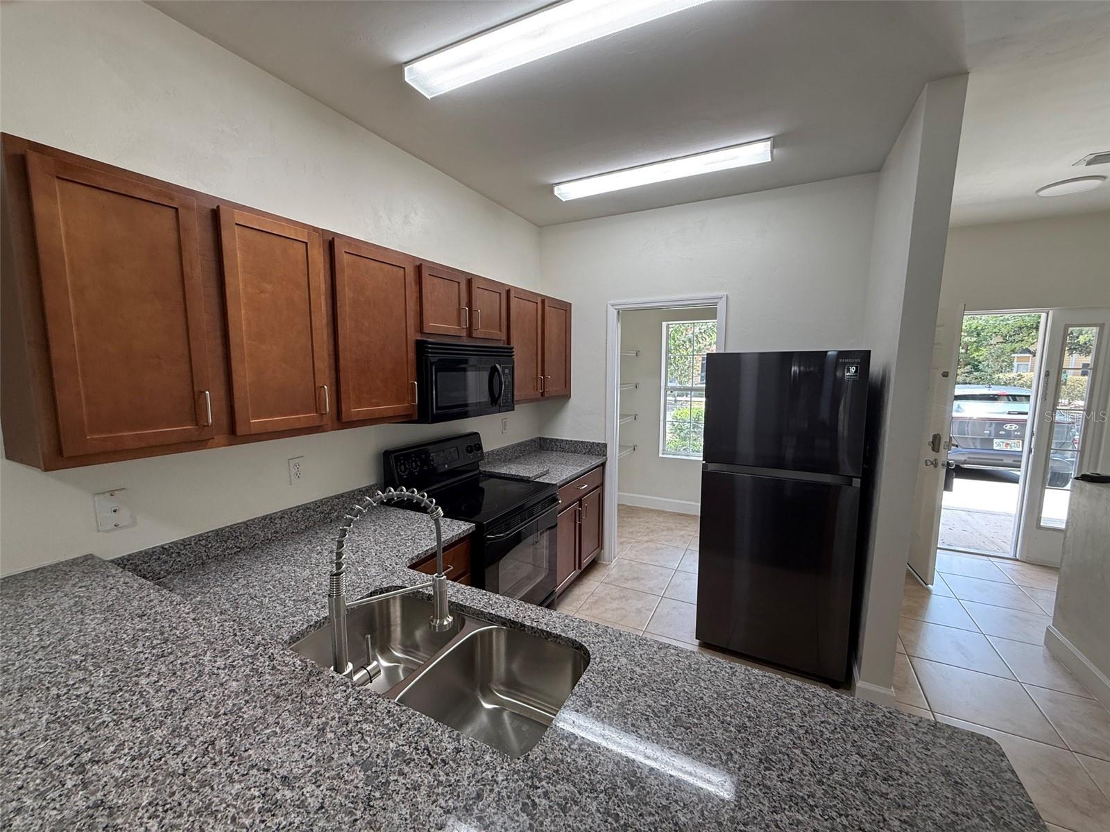 2945 Sw 35th Pl #132 Property Photo 8