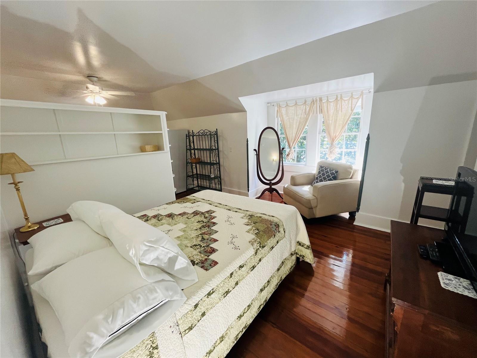 GC533075 Property Photo 9