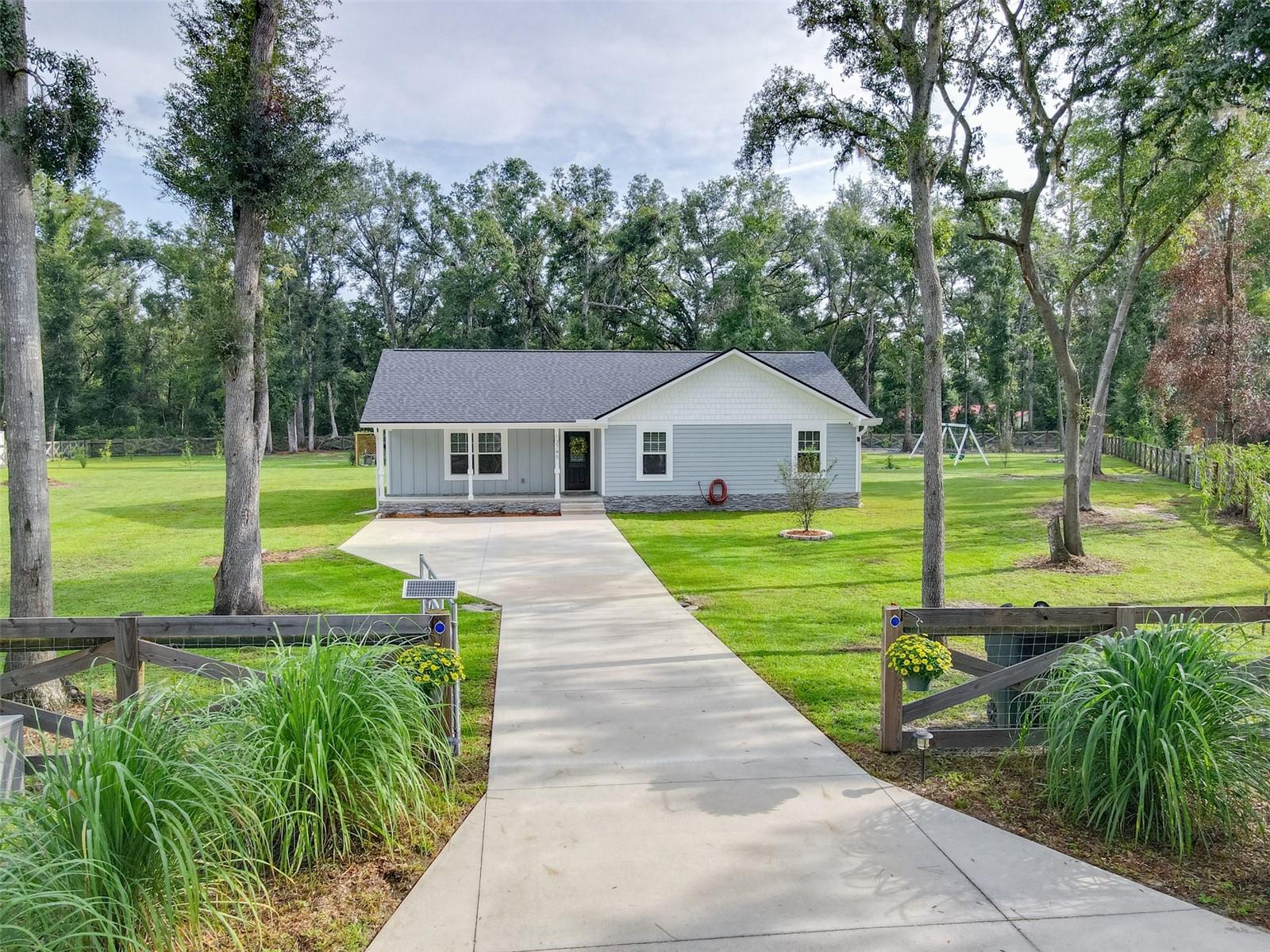 13745 86th Ter Property Photo 1