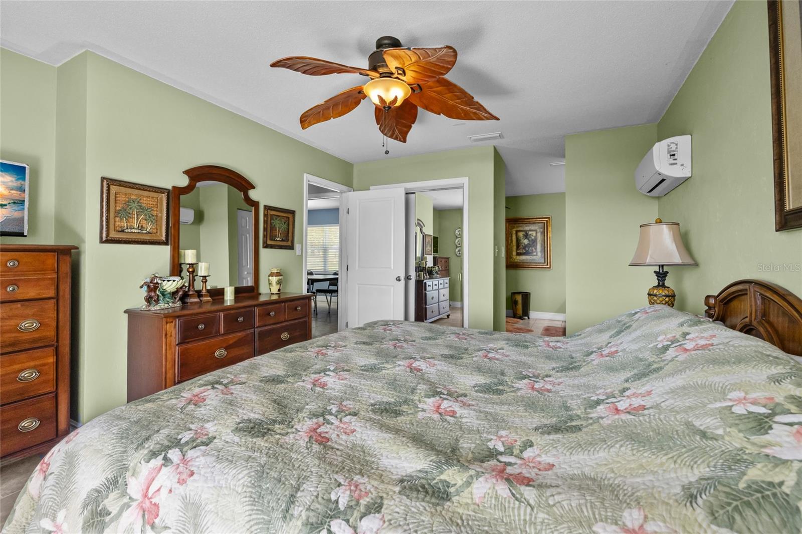 6417 Baker Rd Property Photo 12