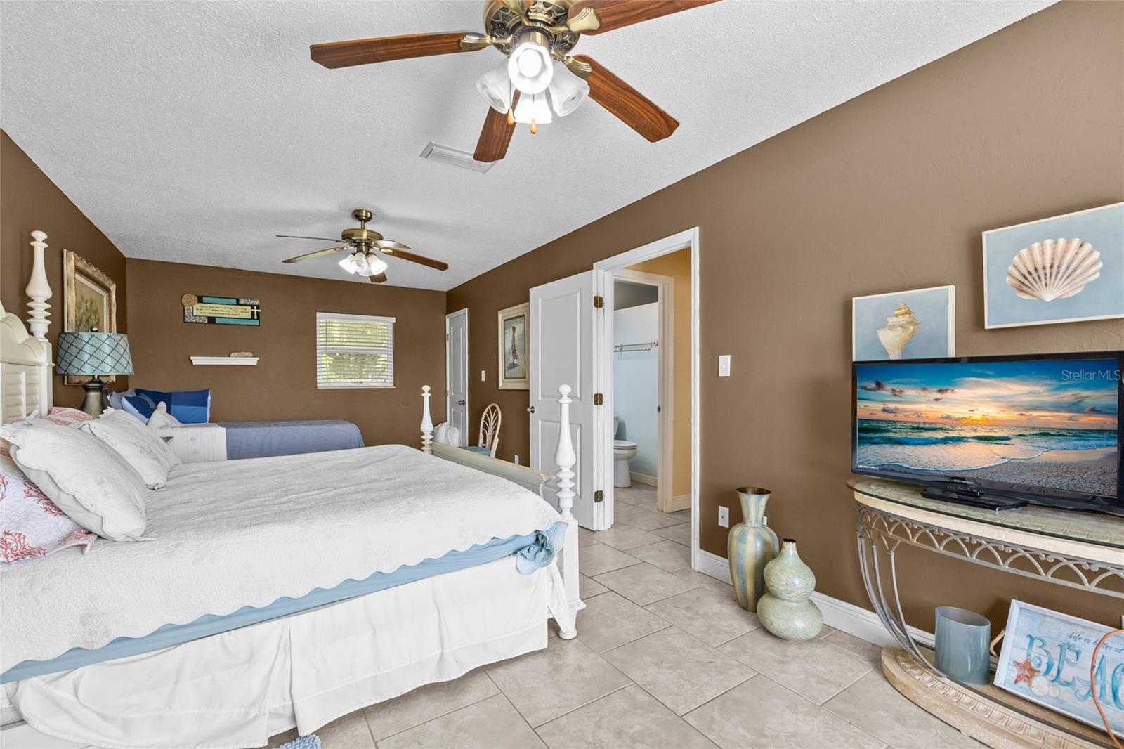 6417 Baker Rd Property Photo 16