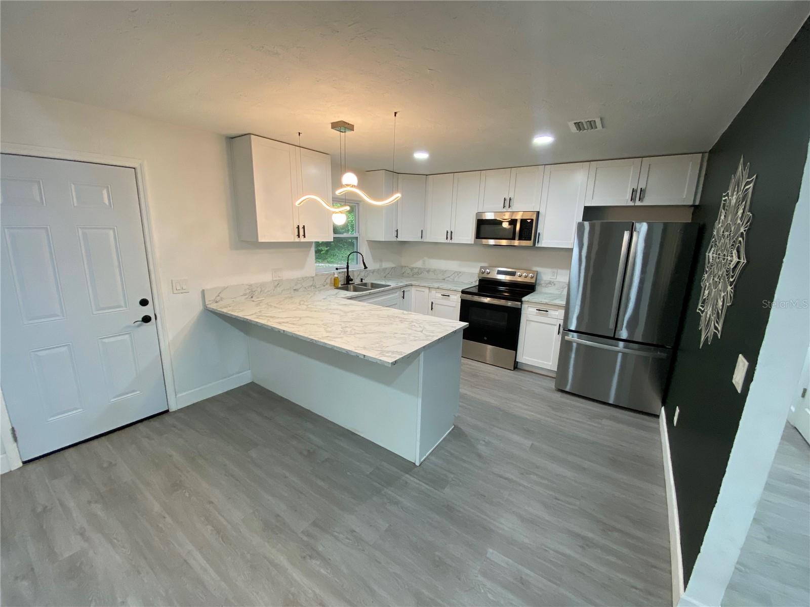 6898 Cr 214 Property Photo 5