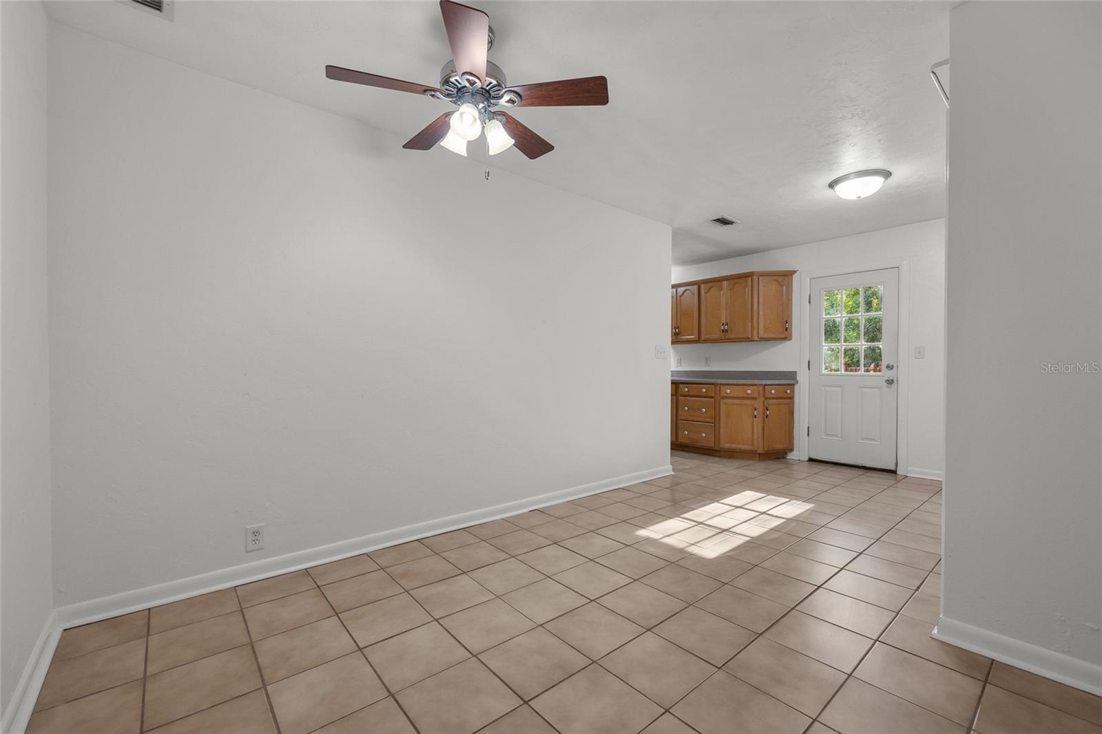 4219 Nw 30th Ter Property Photo 9