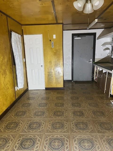 335 N County Road 315 Property Photo 34