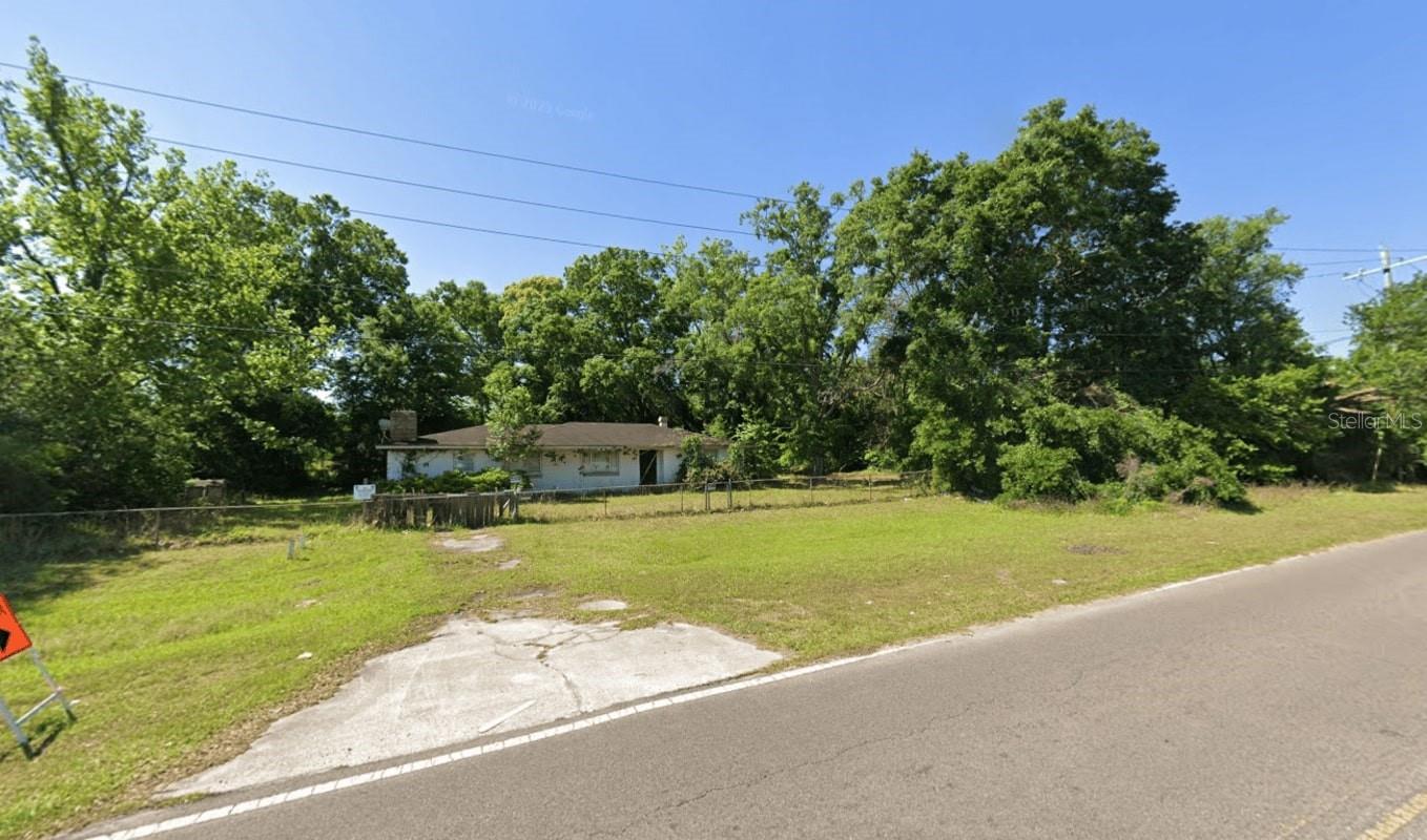 7236 Morse Ave Property Photo 2