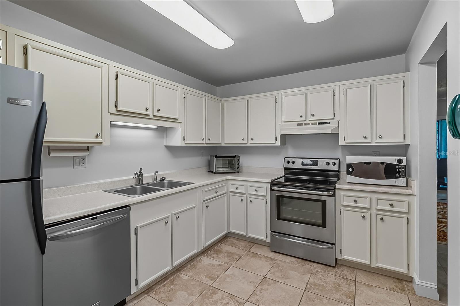 2746 Sw 14 Dr #2746 Property Photo 13