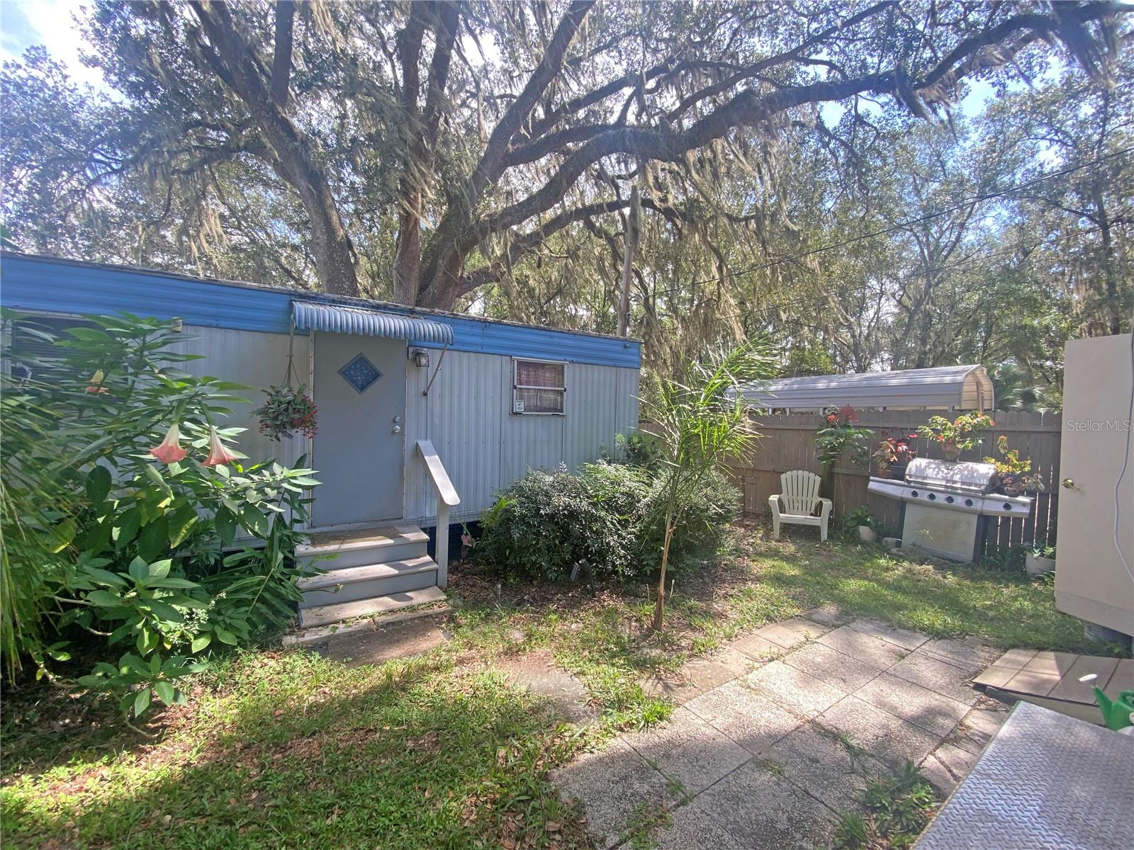 148 Swan Lake Dr Property Photo 6