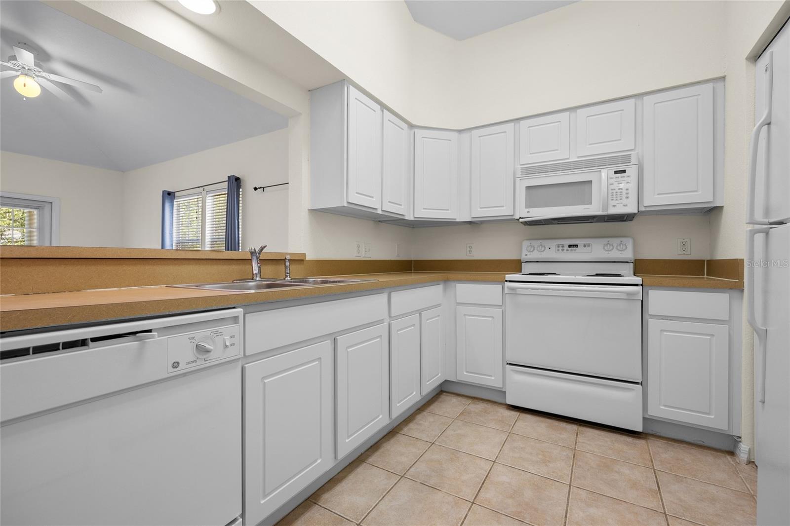 4941 Sw 91st Ter #n301 Property Photo 4