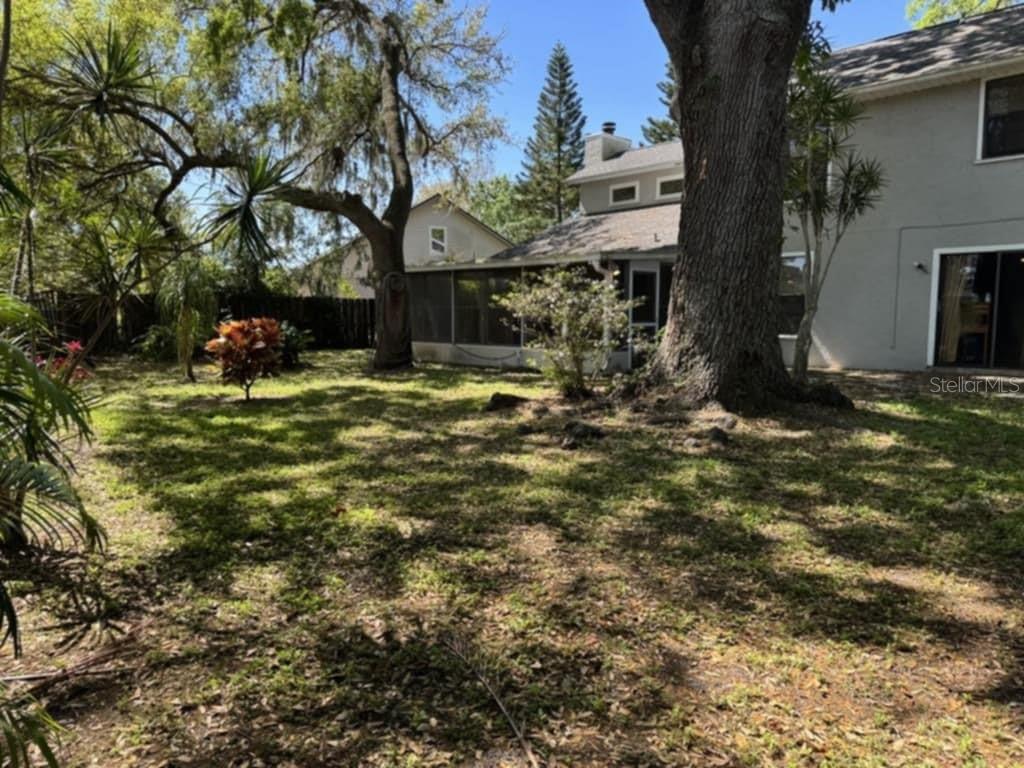 1727 Cypress Ct Property Photo 4