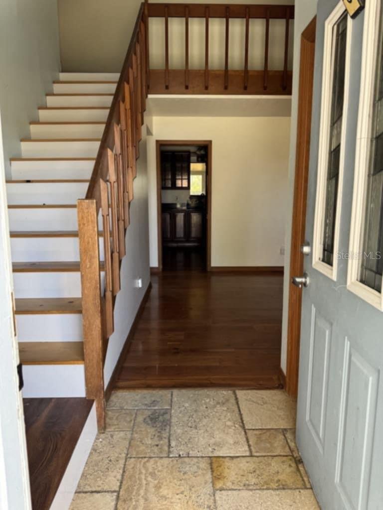 1727 Cypress Ct Property Photo 8