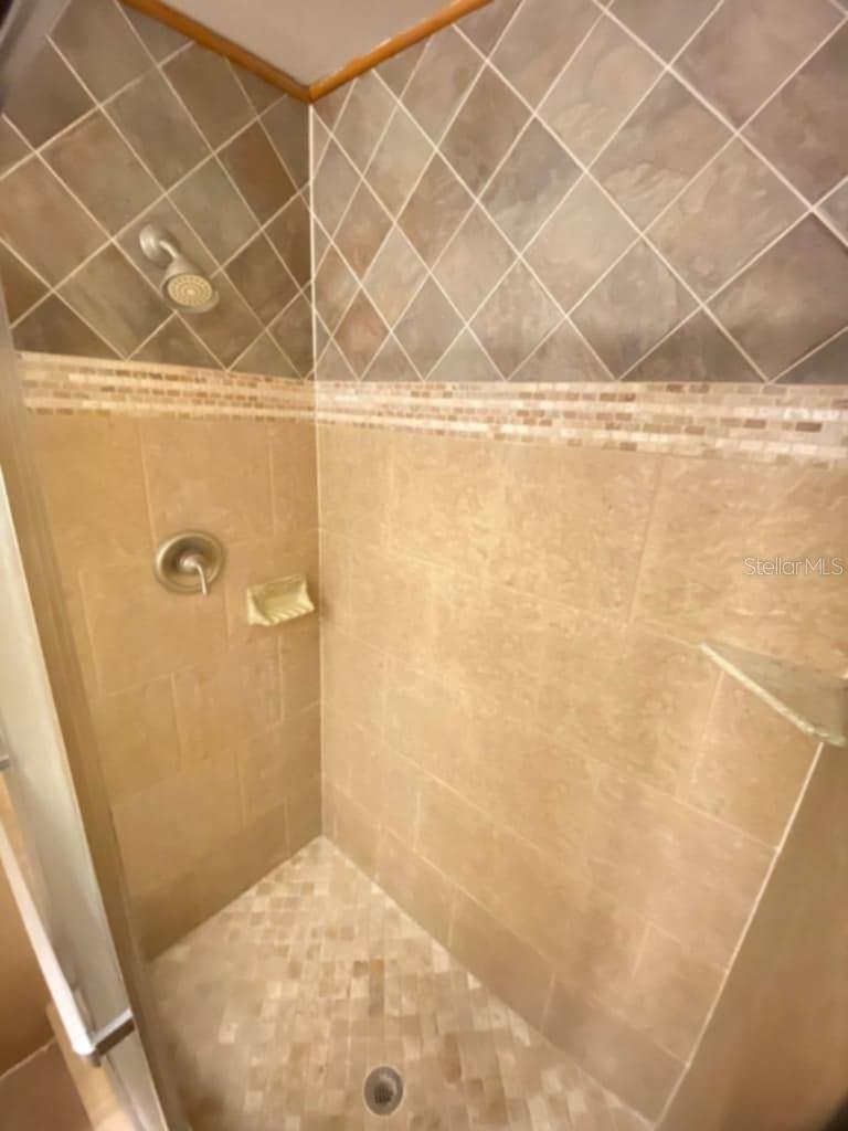 1727 Cypress Ct Property Photo 17