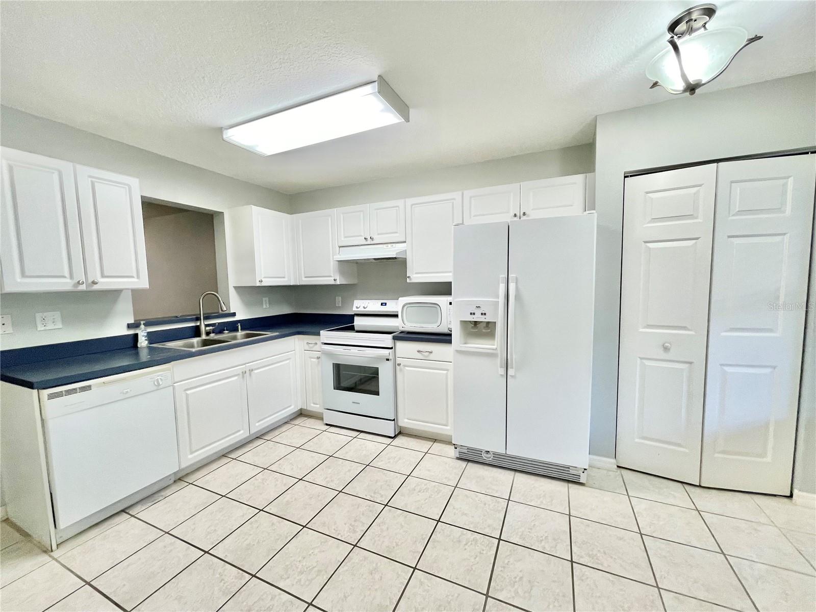 2348 Sw 42nd Dr #151 Property Photo 2