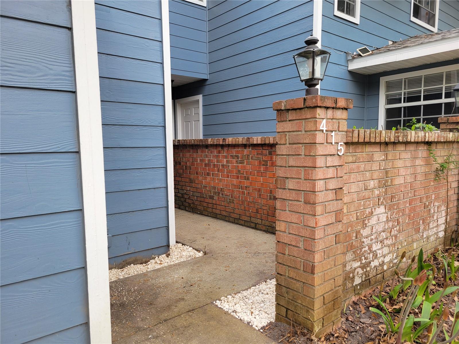 415 Nw 50th Blvd #415 Property Photo 4