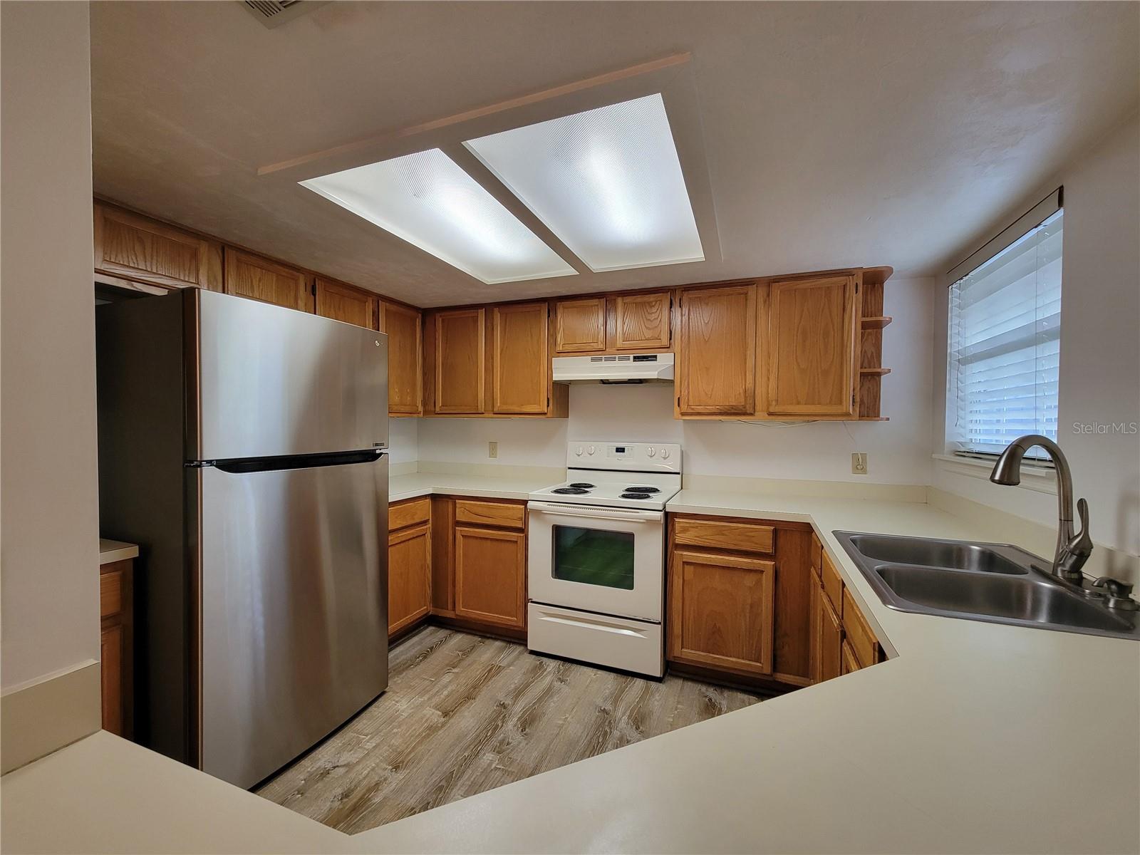 415 Nw 50th Blvd #415 Property Photo 15