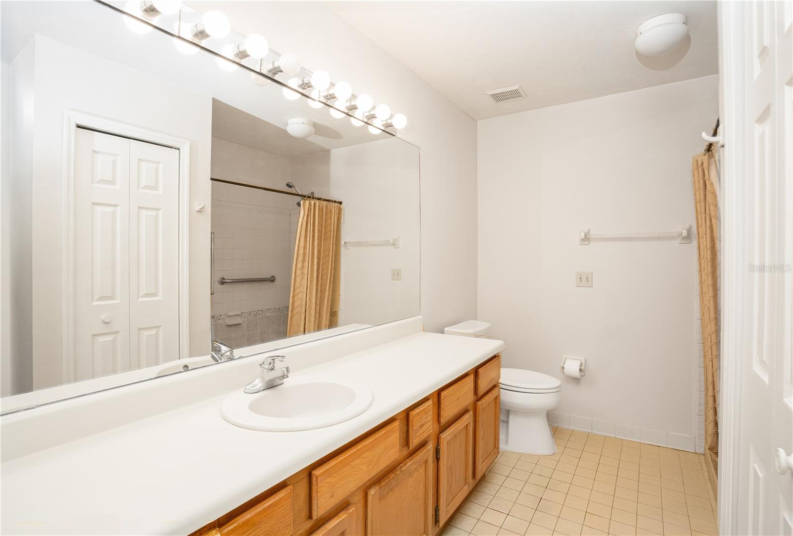 415 Nw 50th Blvd #415 Property Photo 29