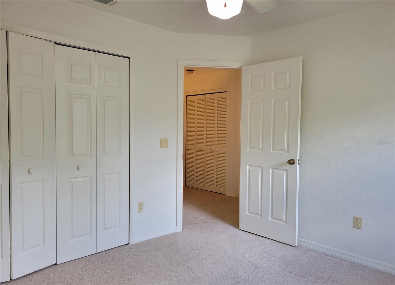 415 Nw 50th Blvd #415 Property Photo 44