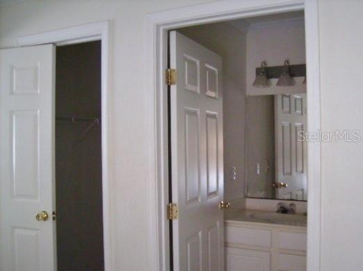 2905 Sw Archer Rd #t-5027 Property Photo 5