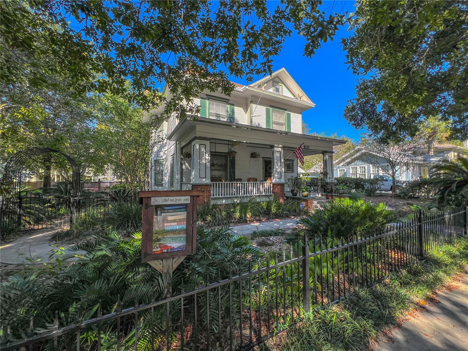 516 NE 4TH ST