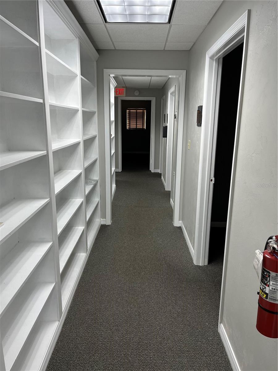 204 W University Ave #8a Property Photo 6
