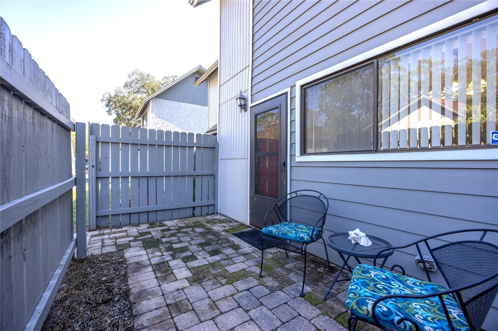 4413 Nw 41st Pl Property Photo 3