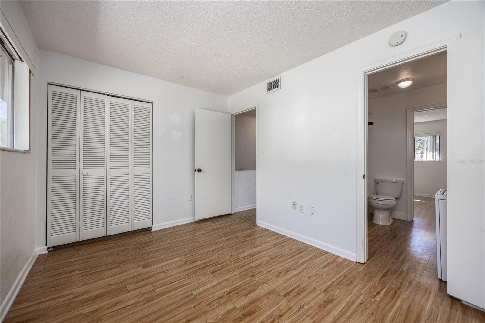 4413 Nw 41st Pl Property Photo 18