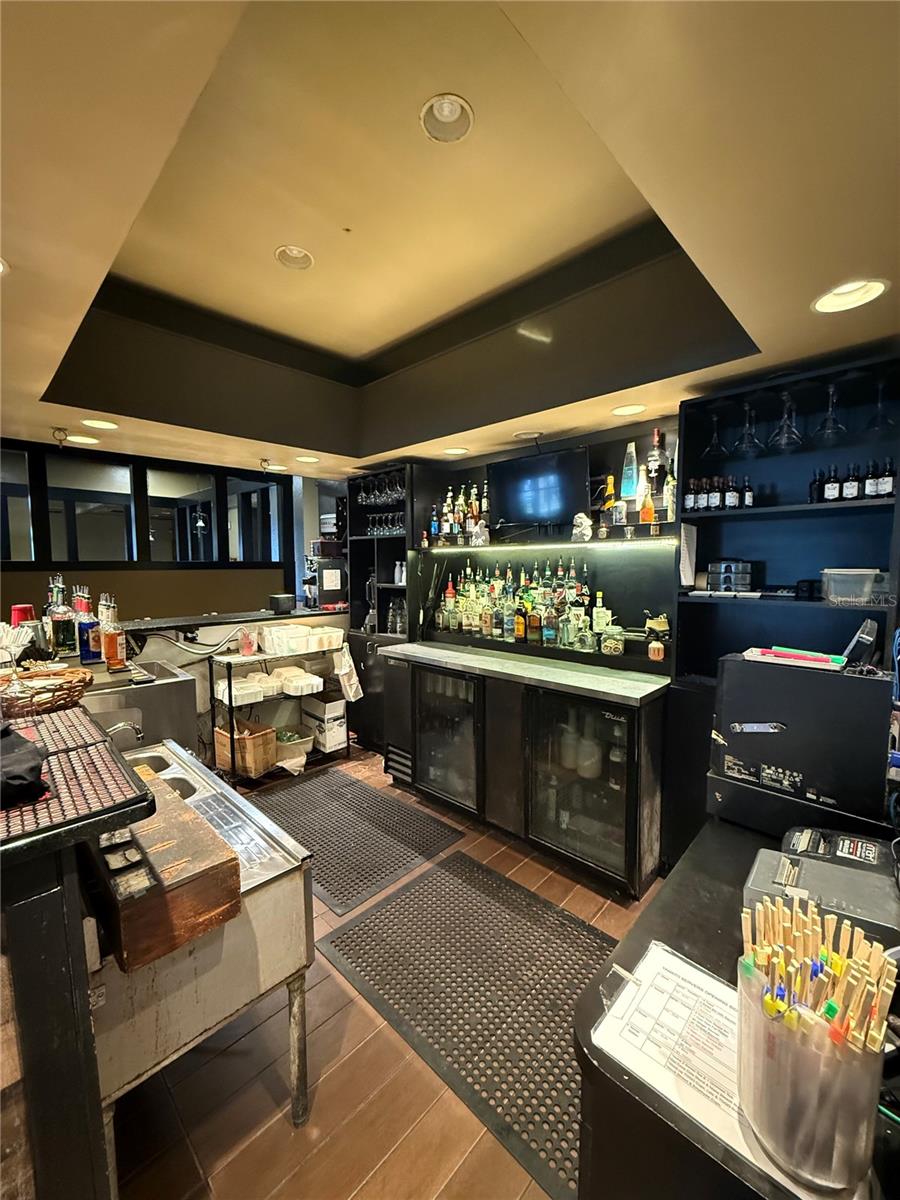 526 Nw 60th St Property Photo 6