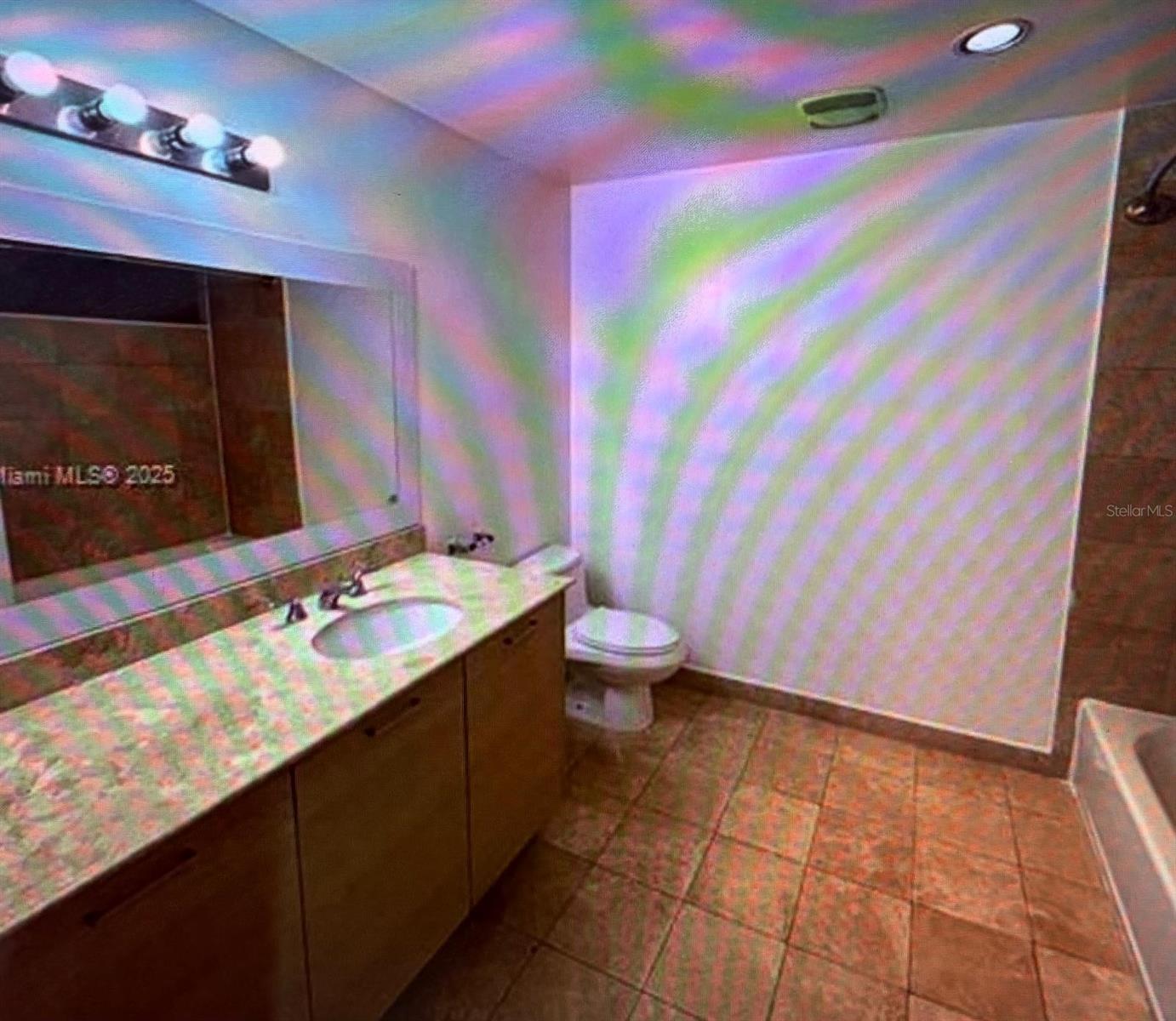 350 Ne 24th St #514 Property Photo 15