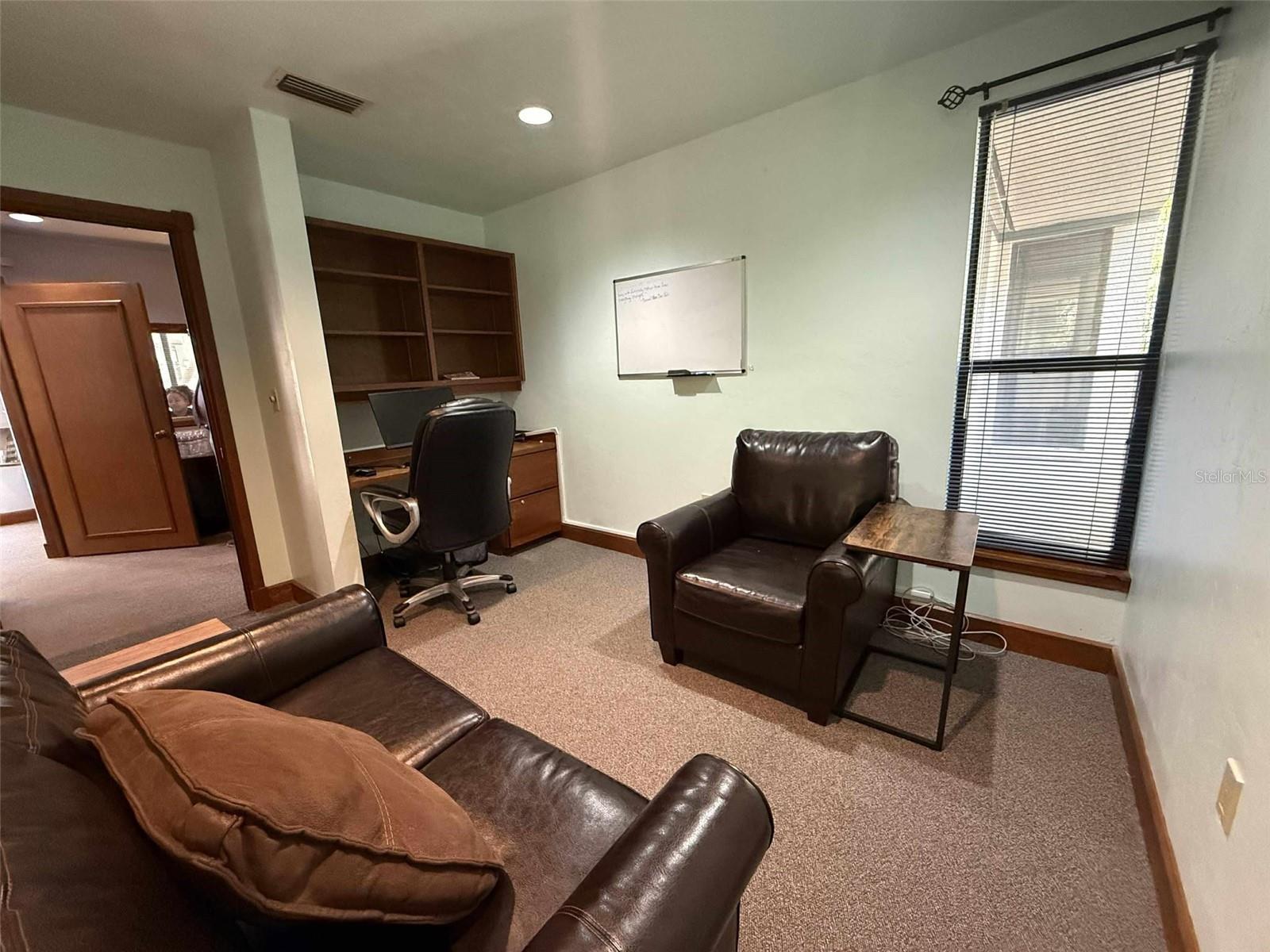 2833 Nw 41st St #140 Room B Property Photo 3