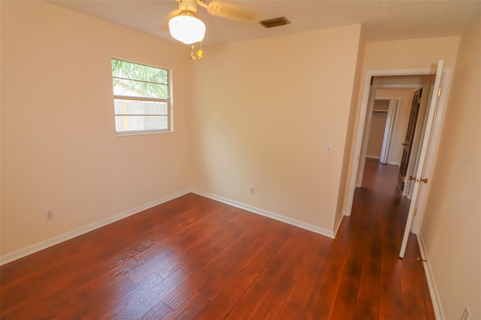 3442 Red Oak Cir E Property Photo 23