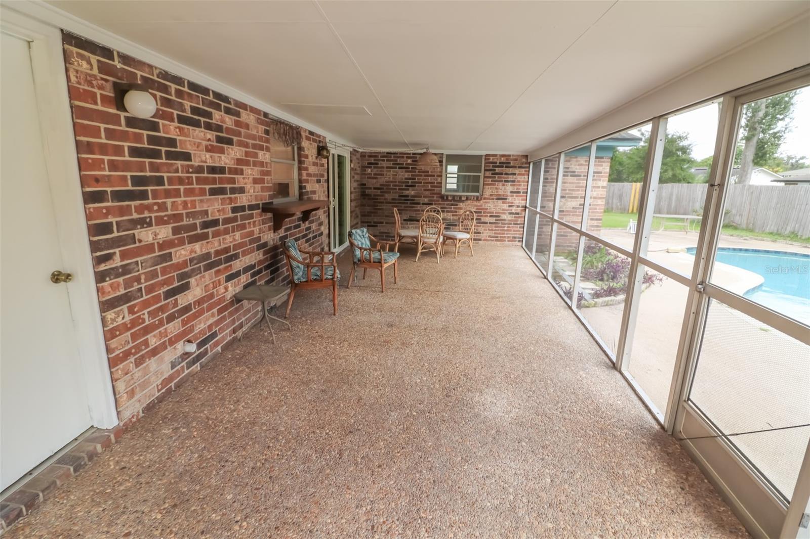 3442 Red Oak Cir E Property Photo 27