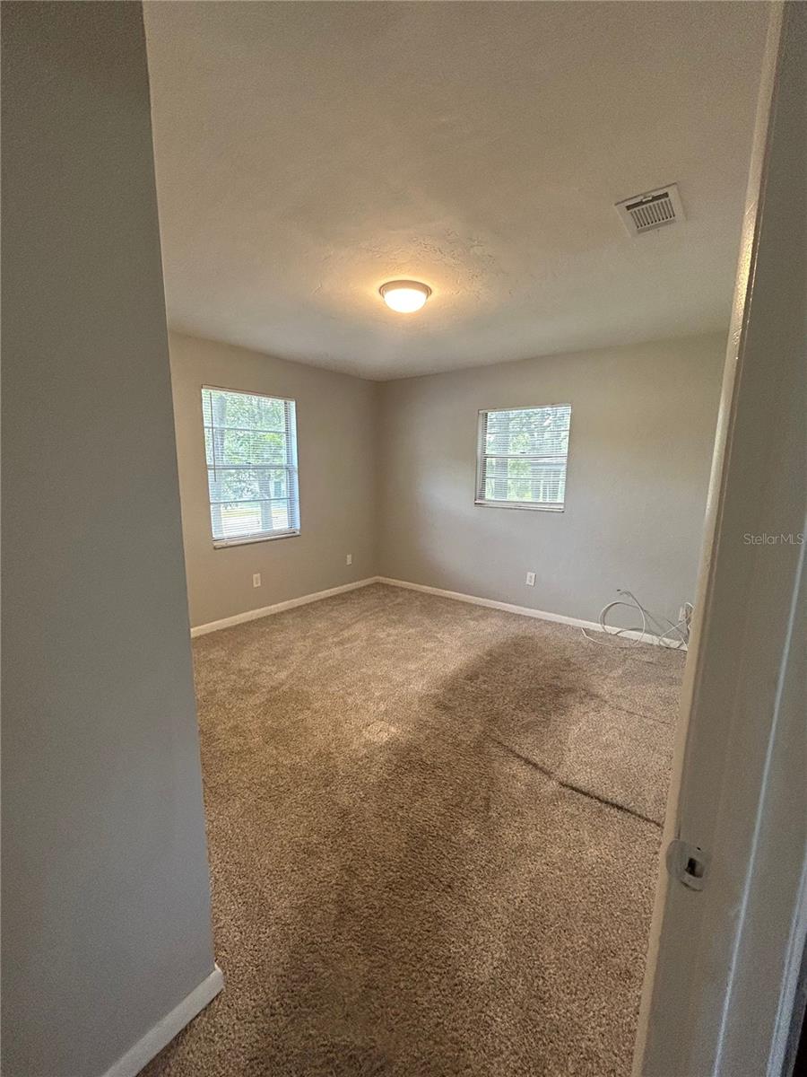 2212 Se 36th Ter #a Property Photo 5